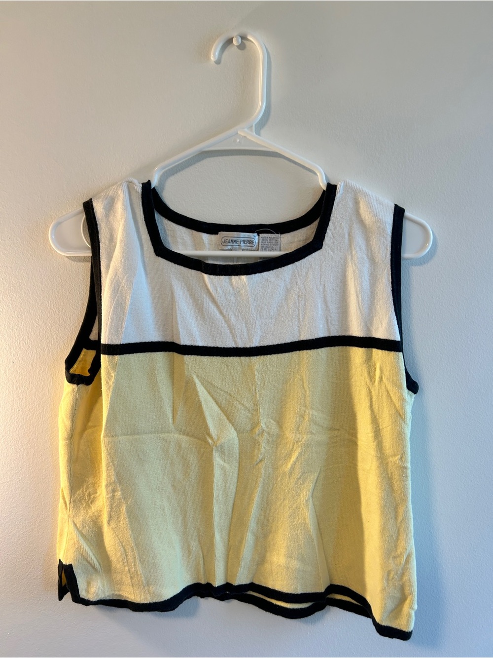 JEANNE PIERRE Yellow, White & Black Sleeveless Colorblock Knit Tank